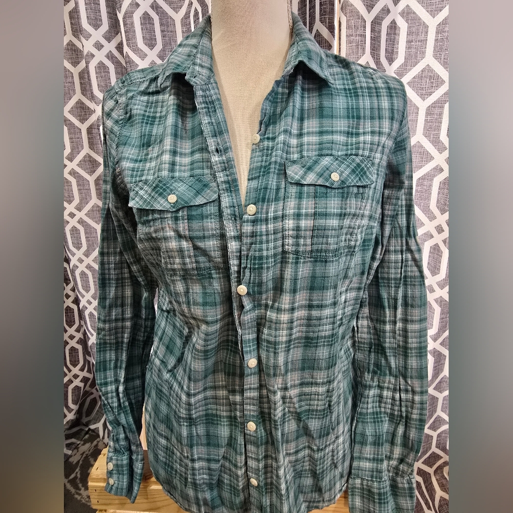 Eddie Bauer Button down Shirt